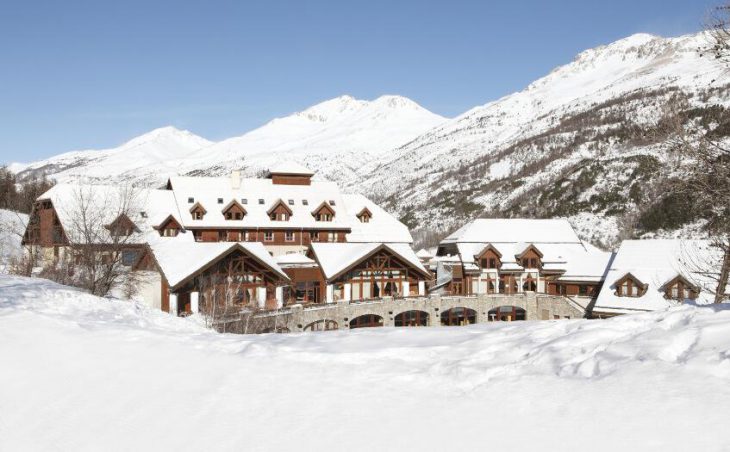 Club Med Serre-Chevalier, External